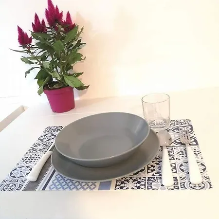 شقة Lalli's Flat