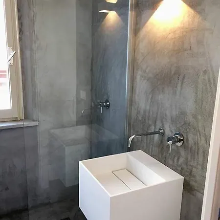 Lalli's Flat Апартаменты *